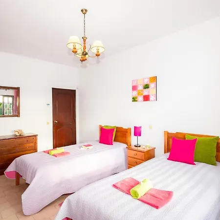 ヴィラ Ushuaia By Algarve Vacation ギーア